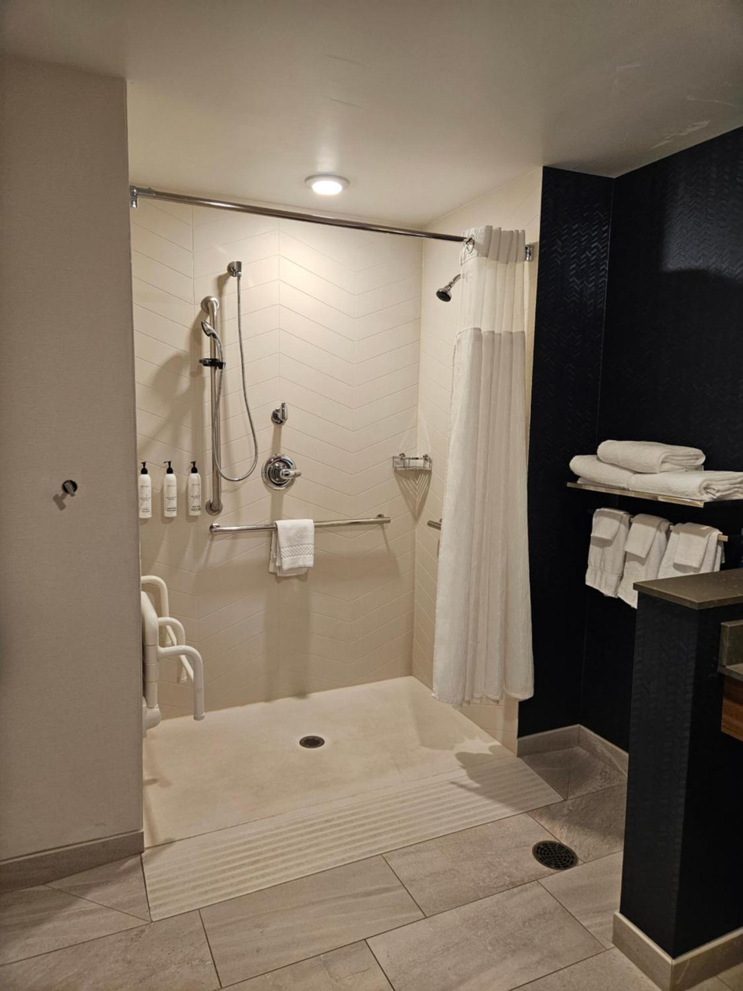 Fairfield Inn & Suites By Marriott Duluth Waterfront Extérieur photo